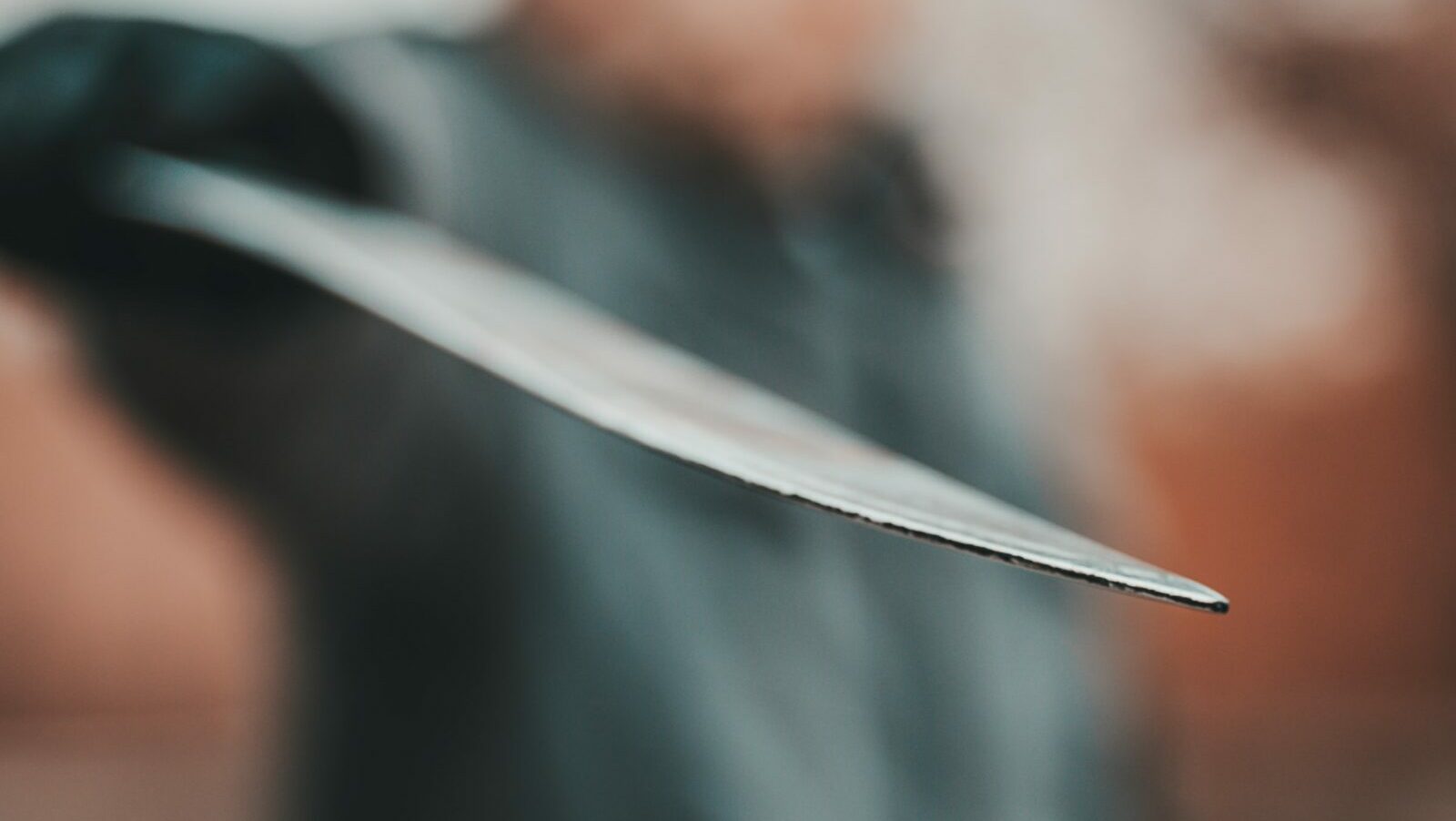 Man attacked with “machetelike weapon” in west Dublin Gript