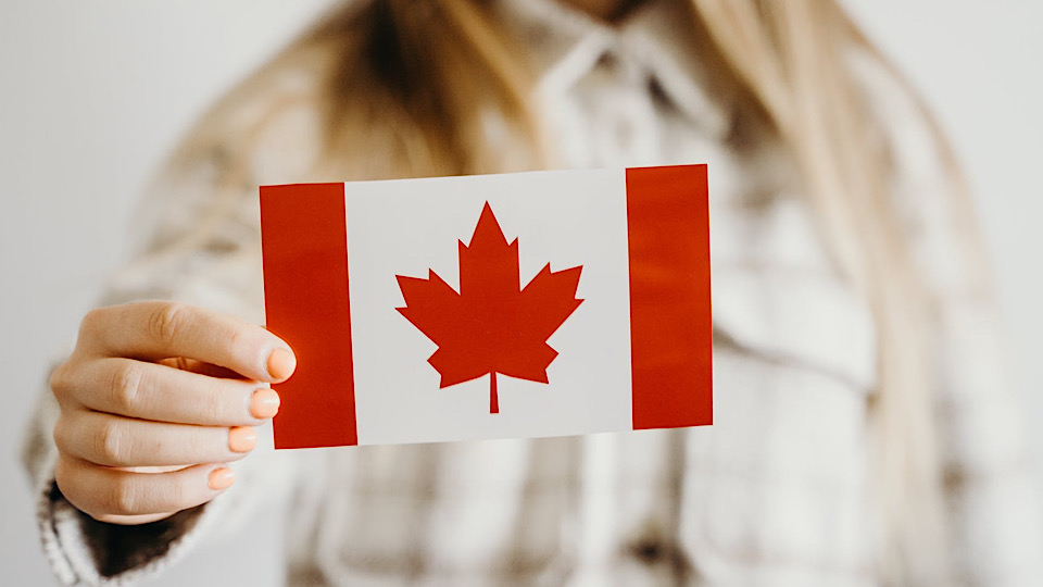 Brussels Suggests Allowing Unlimited Canadian Migrants into EU